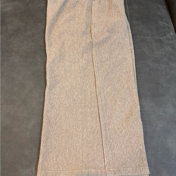 Lululemon Retreat Yourself Crop Heathered Soft Sand Size 6 - Picture 7 of 11